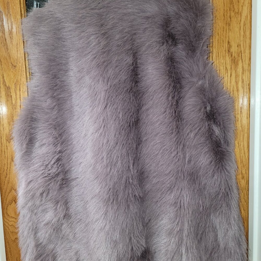 Avec Les Filles Faux Fur Vest, Portobello, Size Medium, Oversized - Picture 2 of 8